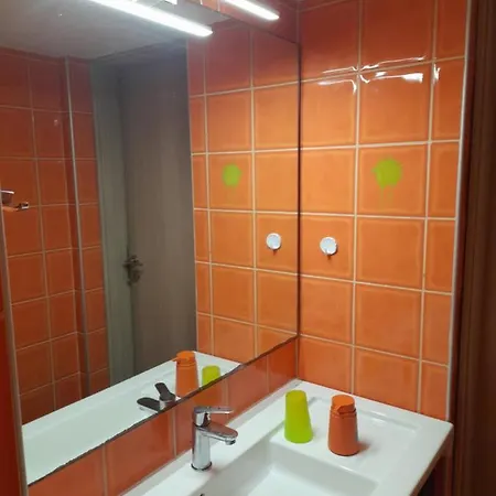 Bright Floor Apartment! Апартаменты