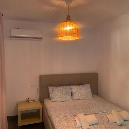 Apartment Bright Floor Apartment! *