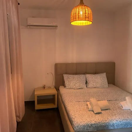 Bright Floor Apartment! Апартаменты Закинтос
