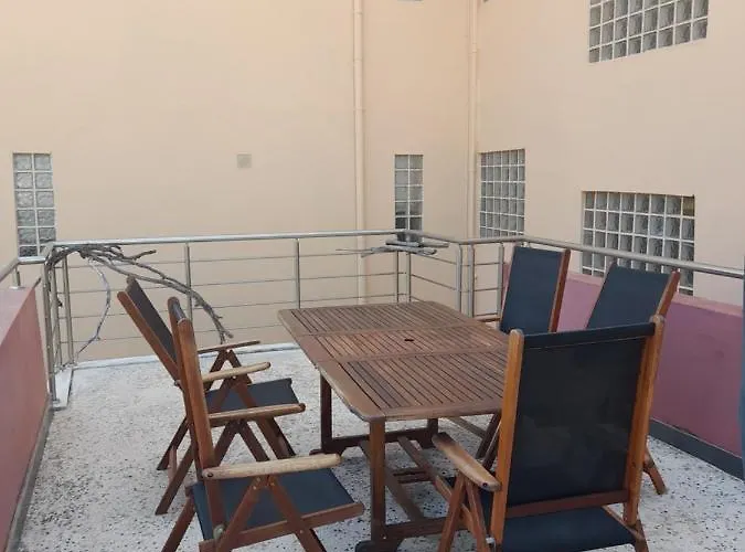 شقة Bright Floor Apartment!